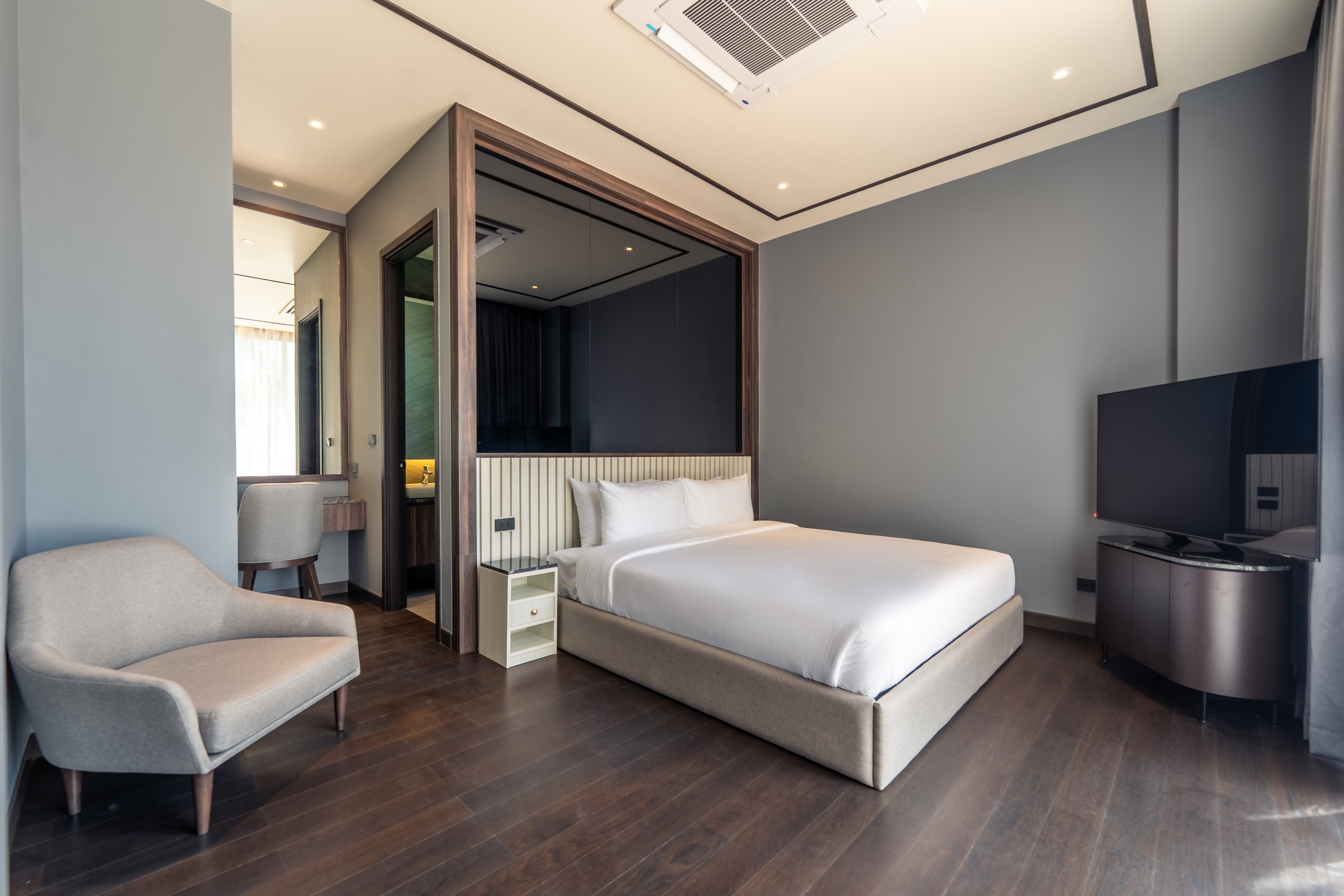 The Ozone Grand Residences 31